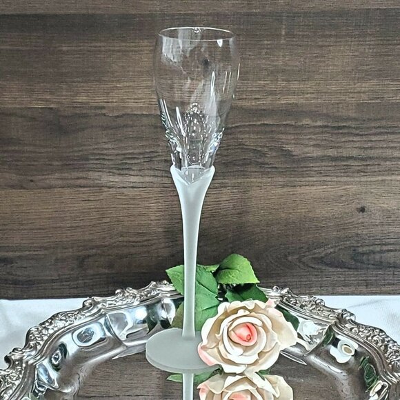 Vintage Colony Crystal Amaryllis Satin Fluted Champagne Glass frosted stem 1980 - Picture 3 of 8